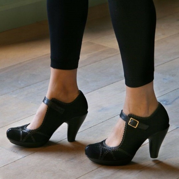 Chie Mihara Shoes - ANTHROPOLOGIE CHIE MIHARA MARY JANE HEELS  39.5